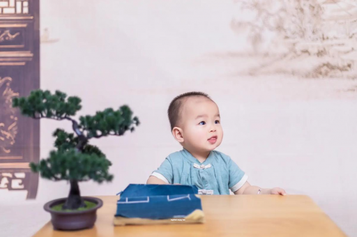 代怀包生男孩医院宝宝肠胃炎吃什么食物 代怀包生男孩医院宝宝肠胃炎吃什么食物